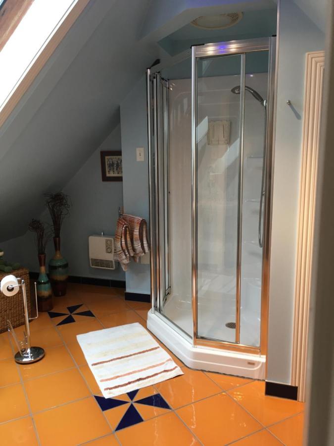 La Belle Aux Berges Bed & Breakfast Saint-Denis-sur-Richelieu Exterior photo