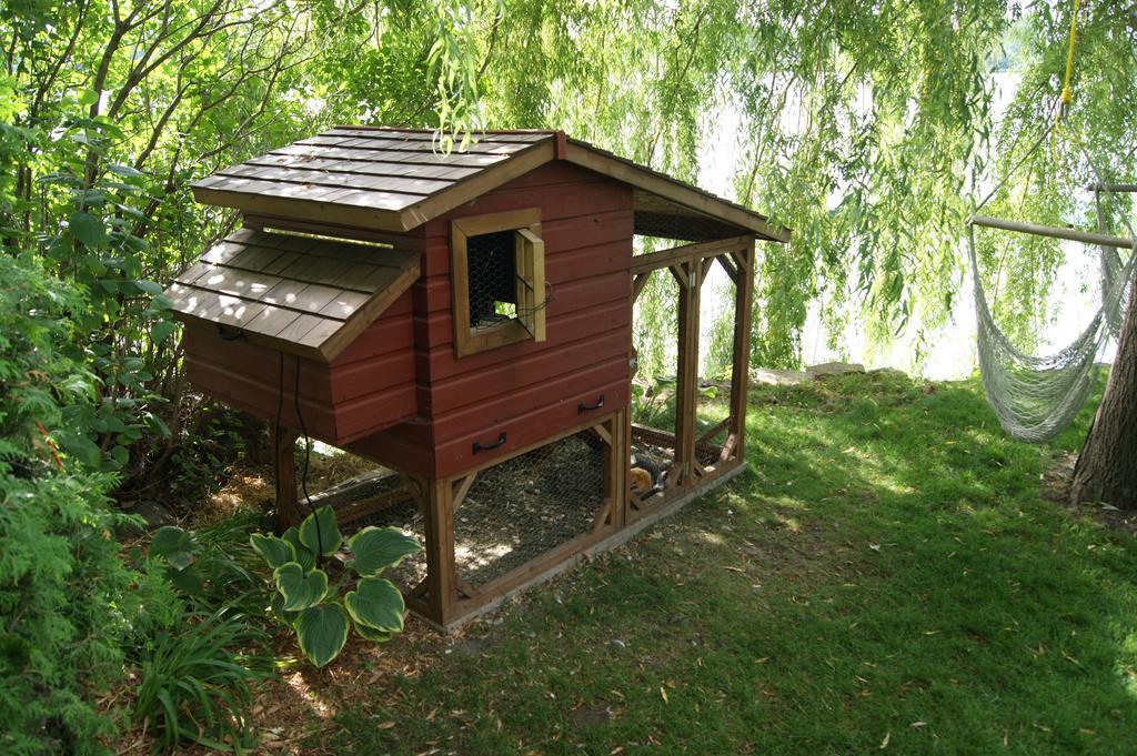 La Belle Aux Berges Bed & Breakfast Saint-Denis-sur-Richelieu Exterior photo