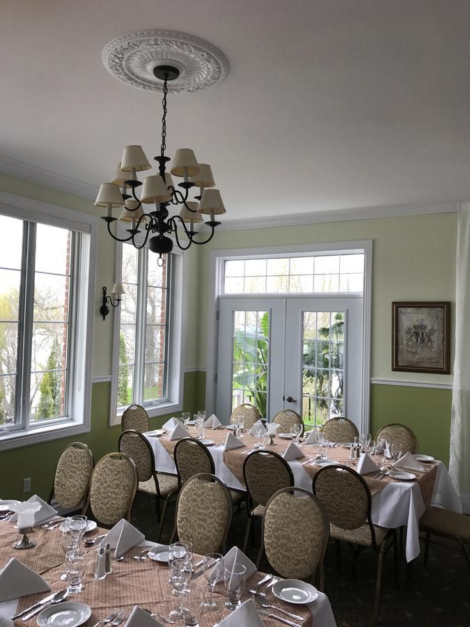 La Belle Aux Berges Bed & Breakfast Saint-Denis-sur-Richelieu Exterior photo